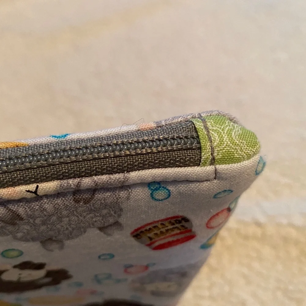 Cute storage/makeup bag!